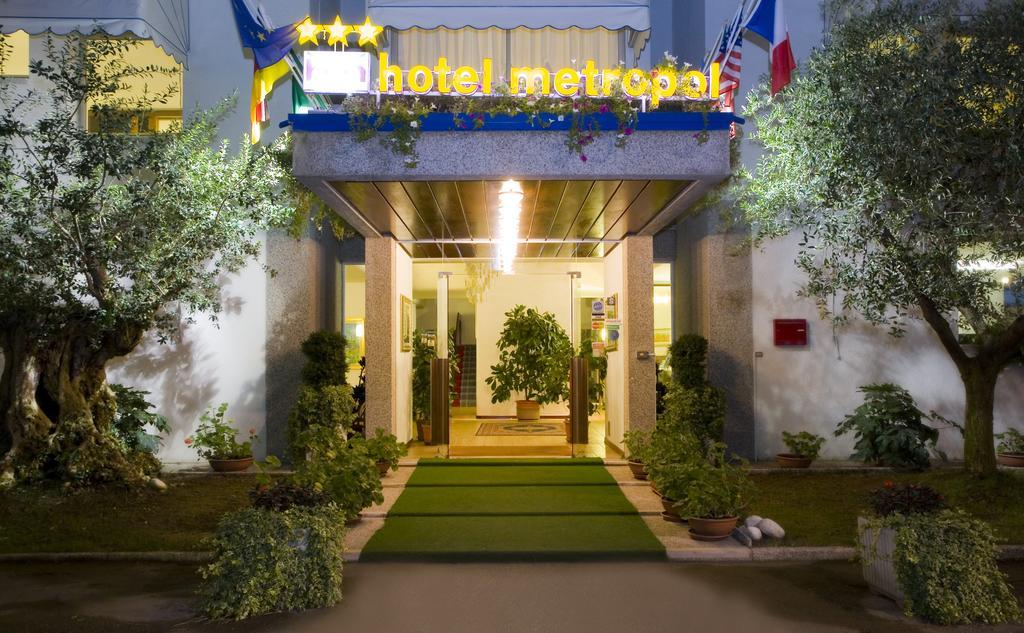Hotel Metropol Каорле Екстер'єр фото