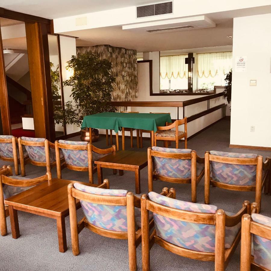 Hotel Metropol Каорле Екстер'єр фото